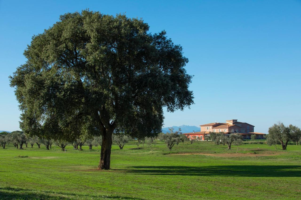 Riva Toscana Golf Resort & Spa Follonica Exteriör bild